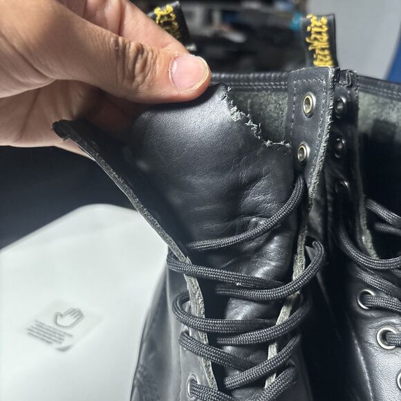 Dr Martens Doc 1460 Pascal Combat Boots Womens Size 7 US Black Flaws See Pics - Picture 4 of 15